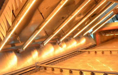 紅外加熱用什么控制溫度:固態(tài)繼電器、機(jī)械式繼電器或功率控制器?